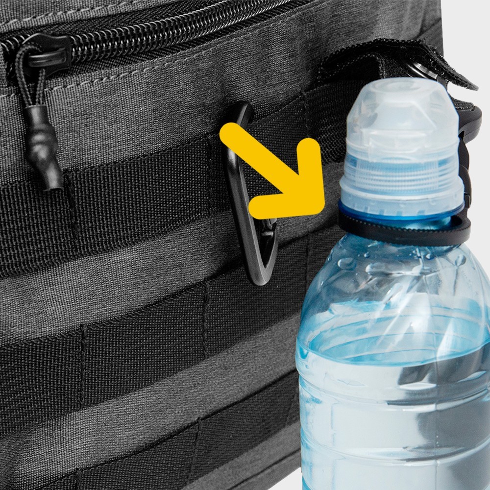 Брелок-держатель пластиковой бутылки — выручает, когда нужен быстрый доступ к воде