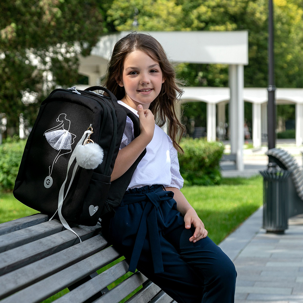 RG-366-1 Рюкзак школьный