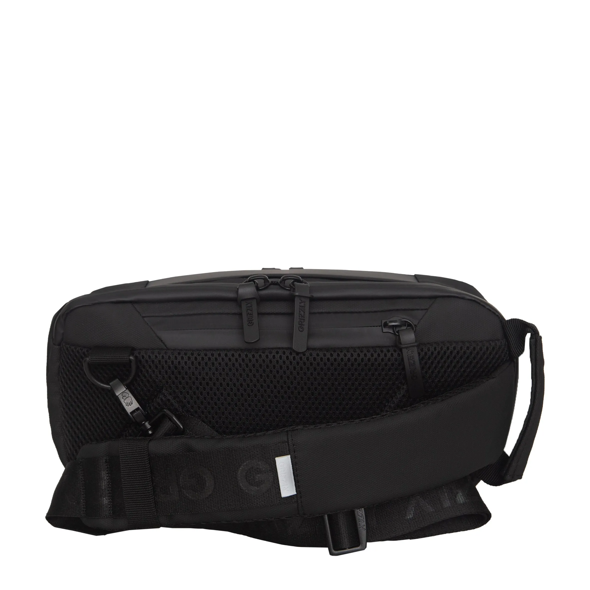 Наплечная сумка с обвесом